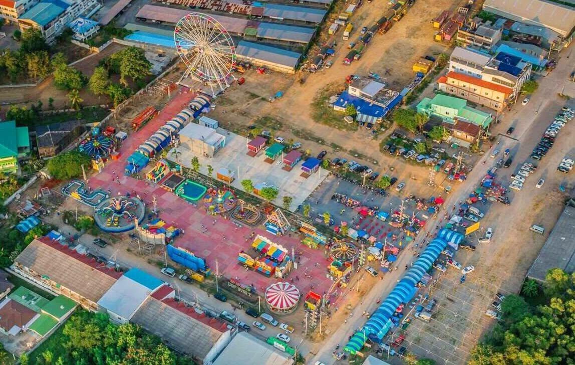 ตลาดใหม่ สิงห์บุรี-ตลาดนัดผ้า วันจันทร์